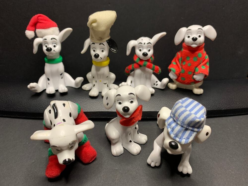 2000 Disney 102 Dalmatians McDonald's Dressed For Holidays Set 7 Puppies